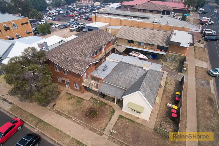 Main view of Homely block of units listing, 32 Bourke Street, Tamworth NSW 2340