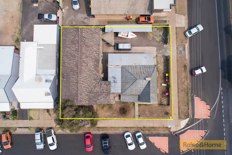Second view of Homely block of units listing, 32 Bourke Street, Tamworth NSW 2340