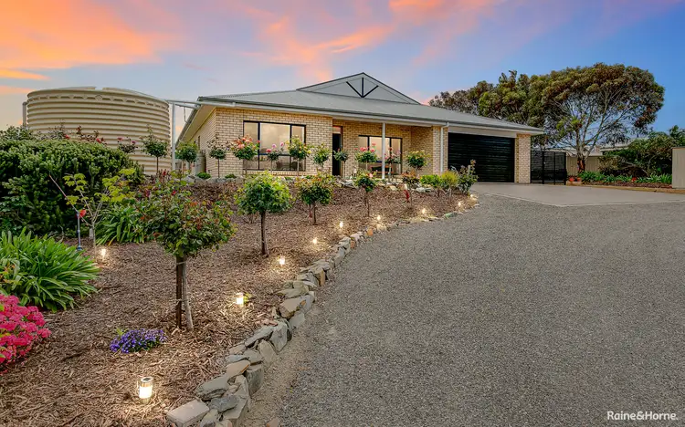 66 North Terrace, Port Elliot SA 5212