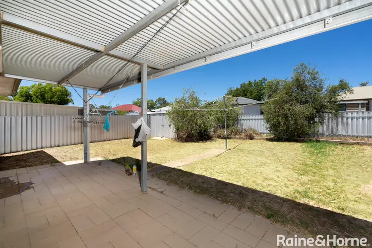Sixth view of Homely house listing, 4 Townsend Place, Mount Austin NSW 2650