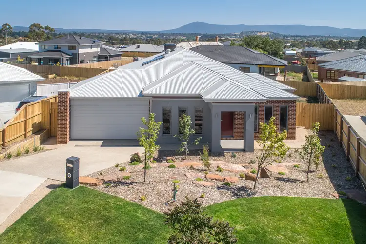 12 Scentbark Way, Gisborne VIC 3437