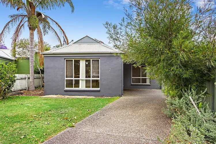 Main view of Homely house listing, 2/10 Excelsa Court, Maloneys Beach NSW 2536
