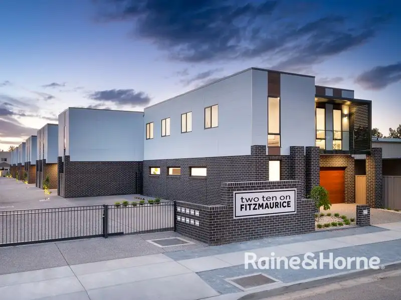 Main view of Homely townhouse listing, 6/210 Fitzmaurice Street, Wagga Wagga NSW 2650