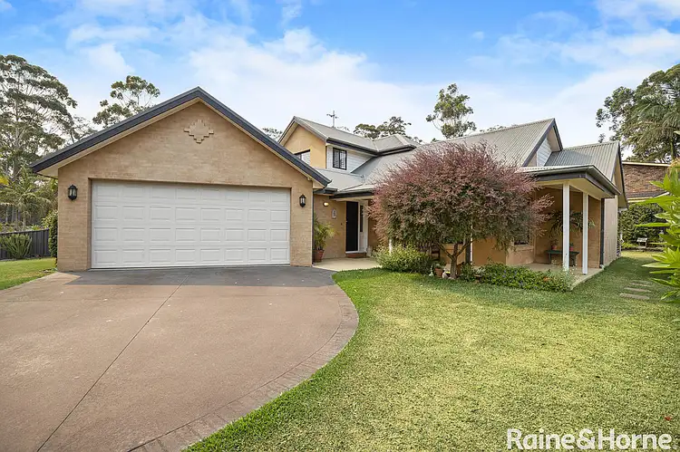 34 Clyde Street, Mollymook Beach NSW 2539