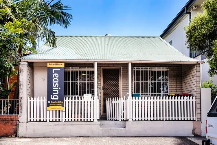 118 Silver Street, St Peters NSW 2044
