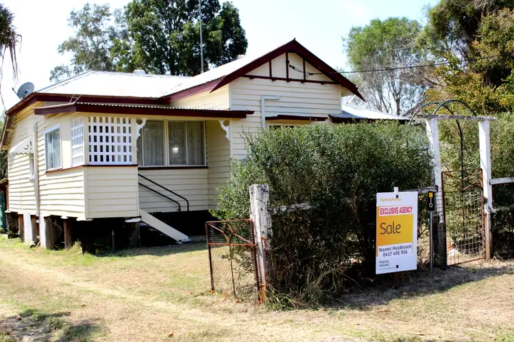10 MAIN STREET, Hivesville QLD 4612
