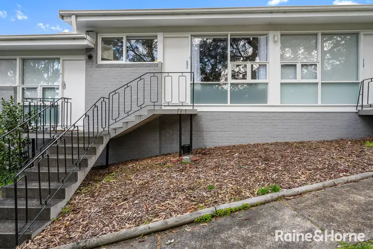 196 Churchill Avenue