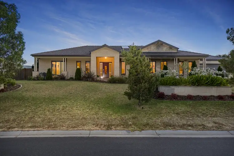 1 Bluegum Circuit, Riddells Creek VIC 3431