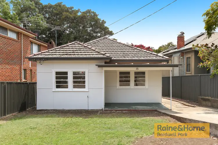 15 Loftus Street, Turrella NSW 2205