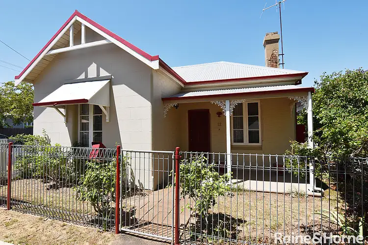 12 Sampson Street, Orange NSW 2800