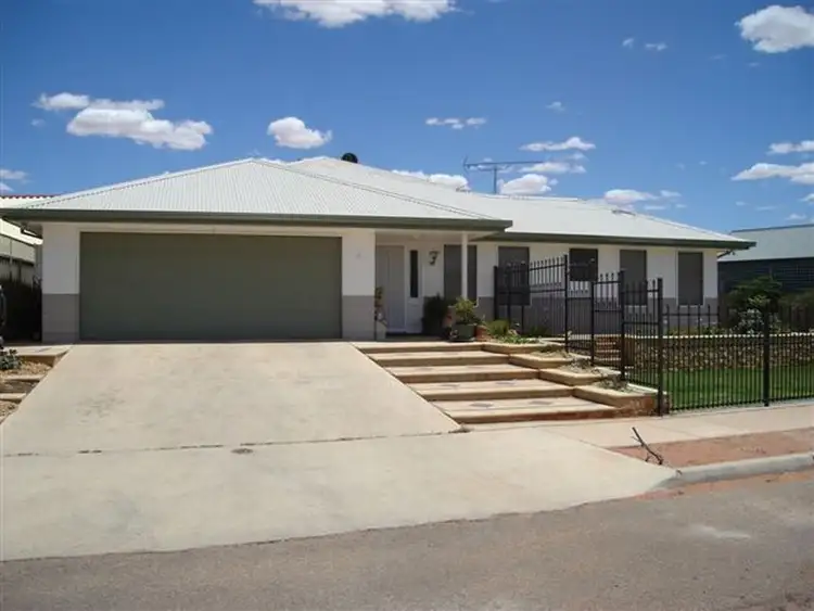 4 Agonis Road