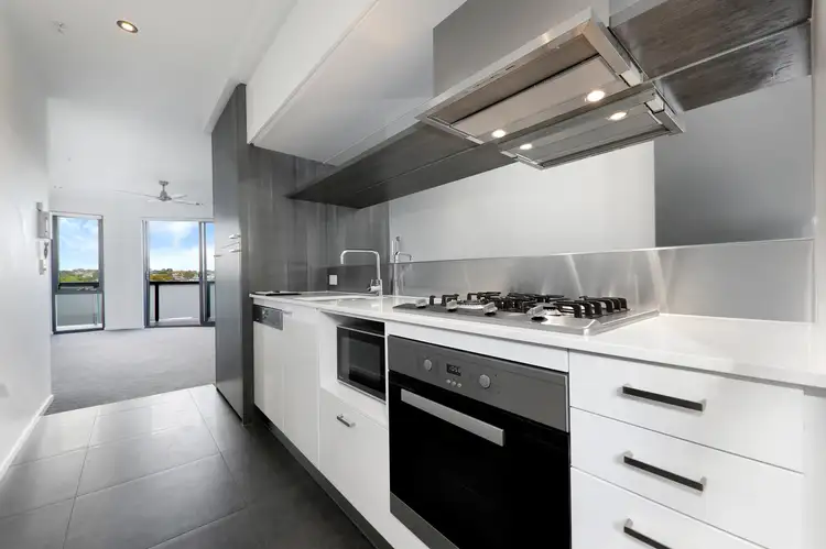 Sixth view of Homely house listing, 402/12 MARTIN STREET, St Kilda VIC 3182