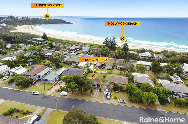 16 Donlan Road, Mollymook Beach NSW 2539