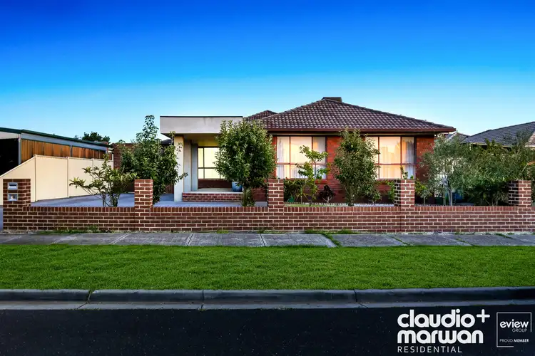 6 Ashleigh Crescent, Meadow Heights VIC 3048
