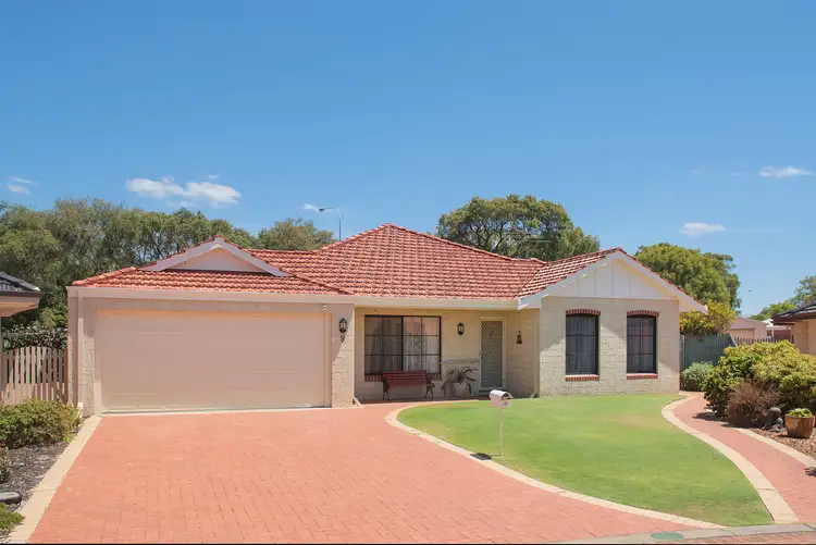 9 Bryant Close, Broadwater WA 6280
