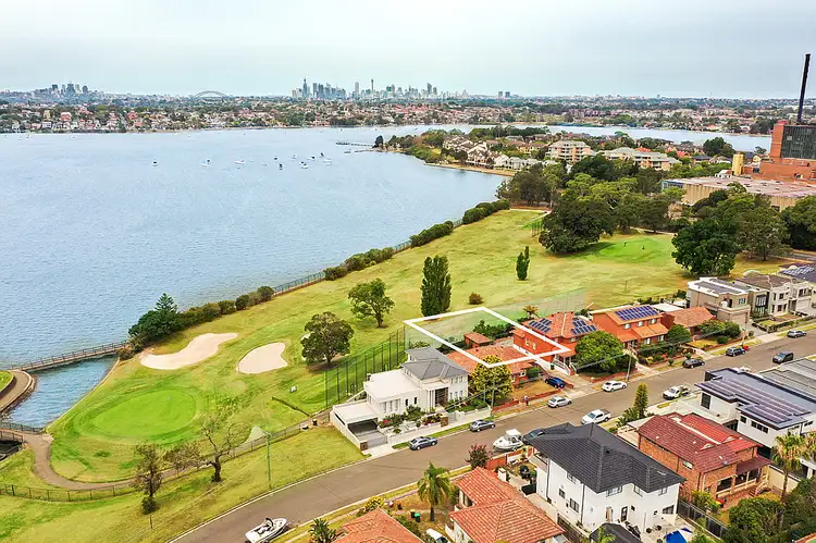 17 Sanders Parade, Concord NSW 2137