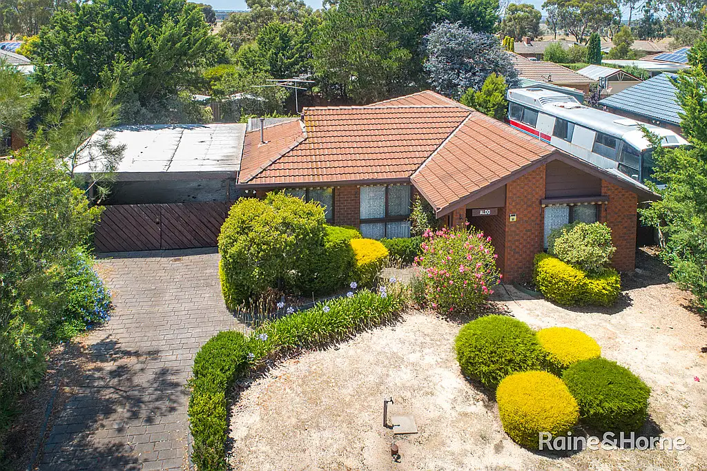 Main view of Homely house listing, 6 Walton Heath Court, Sunbury VIC 3429