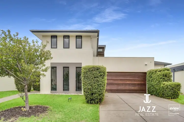 53 Signature Boulevard, Sanctuary Lakes VIC 3030