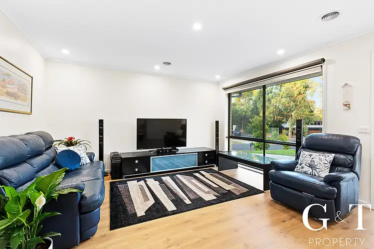 Second view of Homely house listing, 86 Raphael Crescent, Frankston VIC 3199