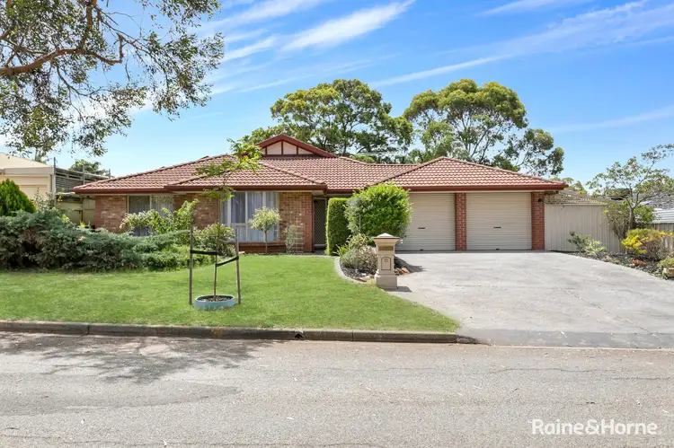 15 Coorumbena Crescent, Morphett Vale SA 5162