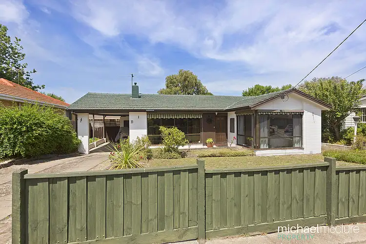 11 Hudson Avenue, Frankston VIC 3199