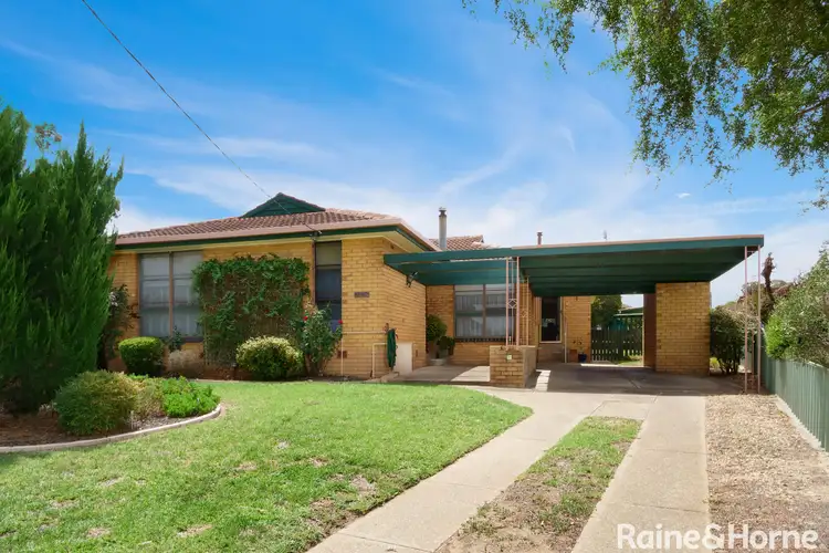 9 Tinga Crescent, Kooringal NSW 2650