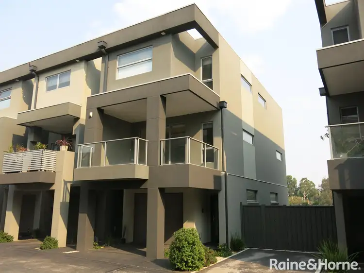 7/13 Greville Street, Caroline Springs VIC 3023