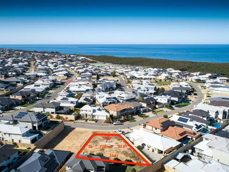 6 Blackpool Promenade, Iluka WA 6028
