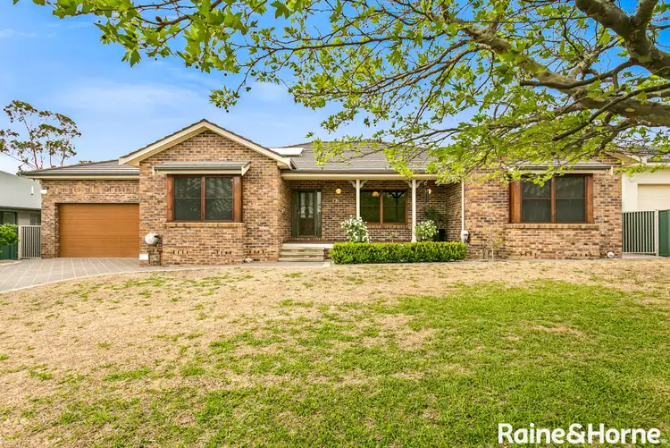 7 The Heights, Tamworth NSW 2340