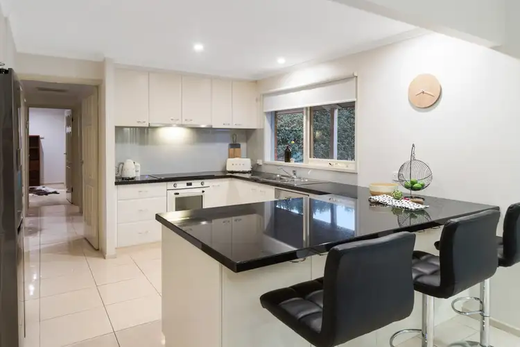 Fifth view of Homely house listing, 2 Meribil Close, Mount Eliza VIC 3930