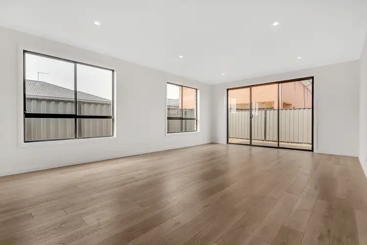 Sixth view of Homely house listing, 12 Eremophila Circuit, Craigieburn VIC 3064