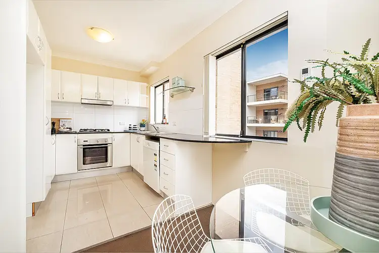 Fourth view of Homely apartment listing, 25/6 College Crescent, Hornsby NSW 2077