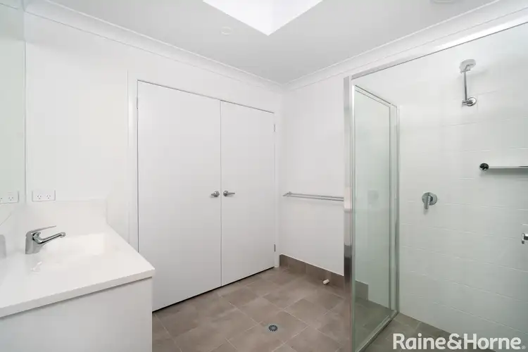 Third view of Homely block of units listing, 1-3/21 Kenneally Street, Kooringal NSW 2650