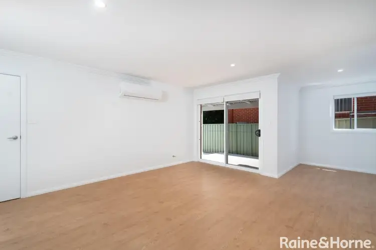 Fifth view of Homely block of units listing, 1-3/21 Kenneally Street, Kooringal NSW 2650