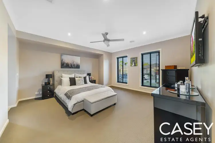 Sixth view of Homely house listing, 16 Perry Circuit, Cranbourne North VIC 3977