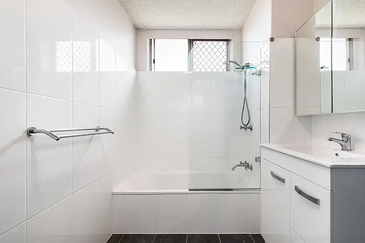 Third view of Homely apartment listing, 5/25 Park Avenue, Auchenflower QLD 4066
