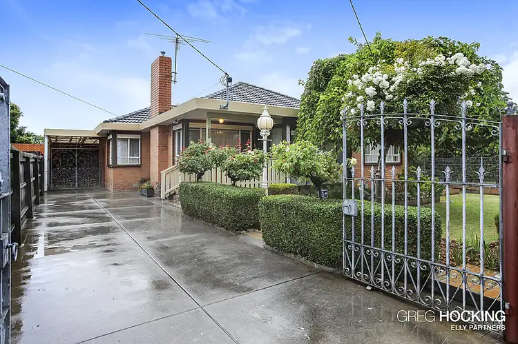 36 Dove Avenue, Altona VIC 3018