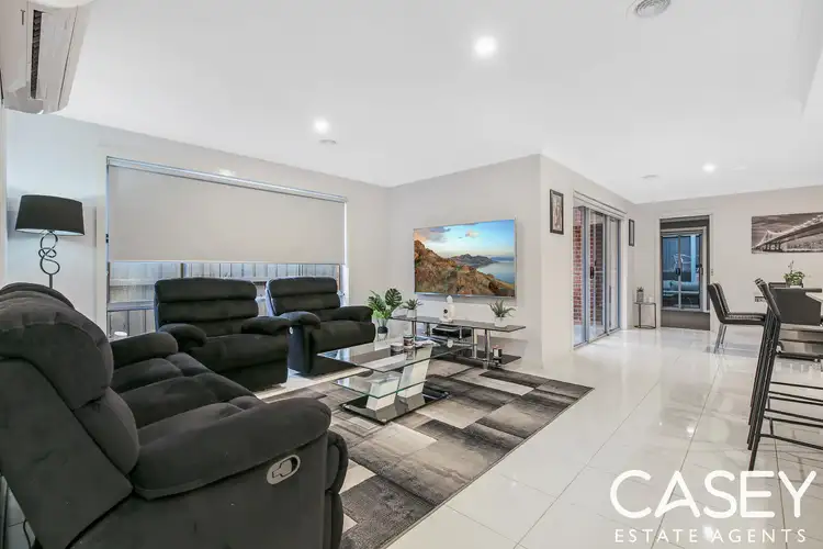 Fifth view of Homely house listing, 34 Royaloak Crescent, Cranbourne East VIC 3977