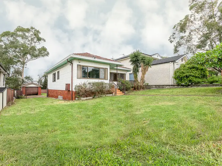 102 Smith Street, Pendle Hill NSW 2145