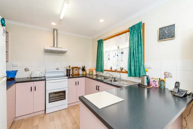Fifth view of Homely house listing, 19 Sandpiper Drive, Thompson Beach SA 5501