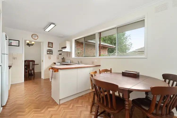 Sixth view of Homely house listing, 2 Milford Crescent, Frankston VIC 3199