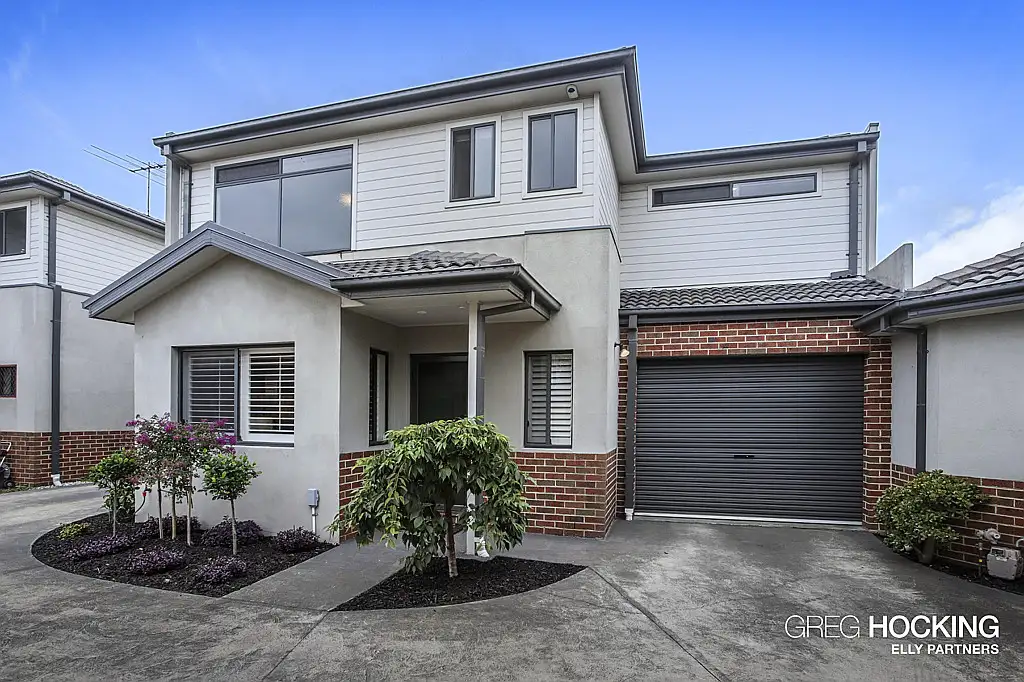 Main view of Homely townhouse listing, 2/47 Paxton Street, South Kingsville VIC 3015