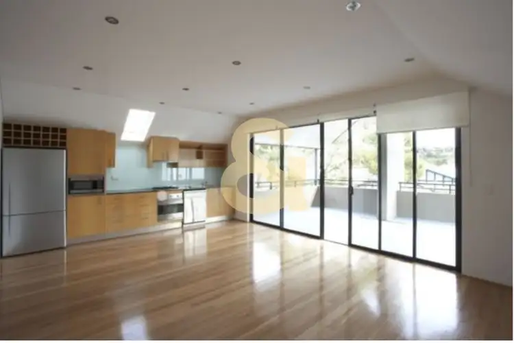 10/49-51 Roscoe Street