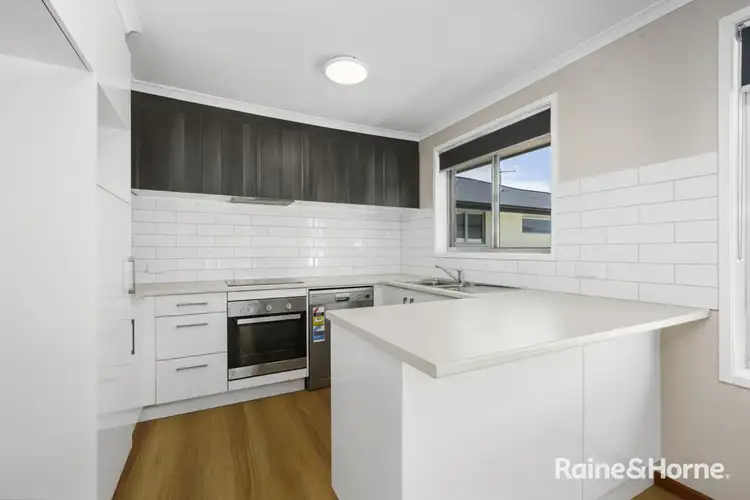 149a Derwent Avenue