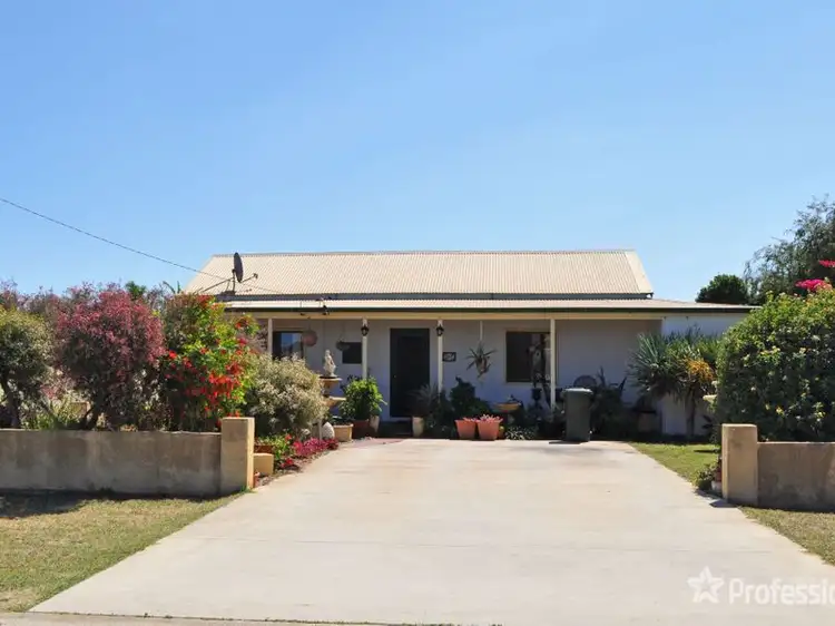 237 Second Street, Wonthella WA 6530