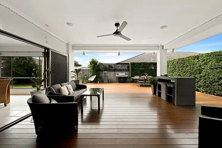 6 Airlie Crescent, Pelican Waters QLD 4551