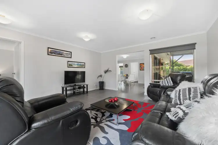 Second view of Homely house listing, 19 Dunn Crescent, Langwarrin VIC 3910