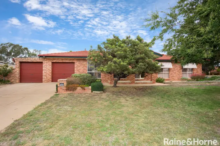 1 Kobi Place, Glenfield Park NSW 2650