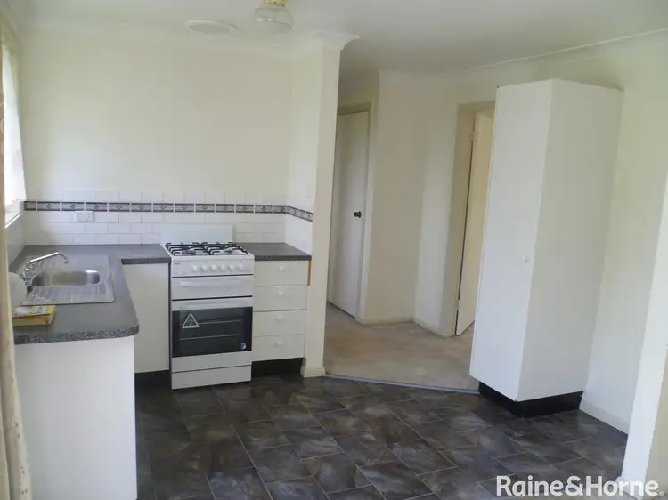 Fifth view of Homely house listing, 3 Darcy Place, Orange NSW 2800