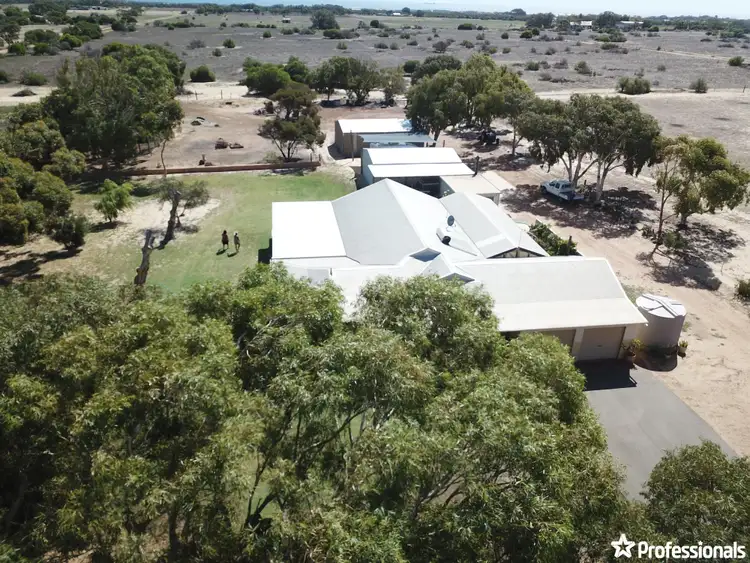 Fourth view of Homely house listing, 255 David Road, Waggrakine WA 6530